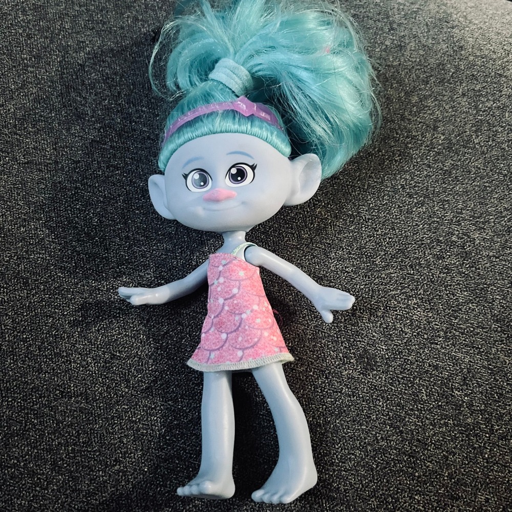 Mattel Trolls World Tour Poppy Doll Kids 6 Inch Blue Pink Teal Hair Figure